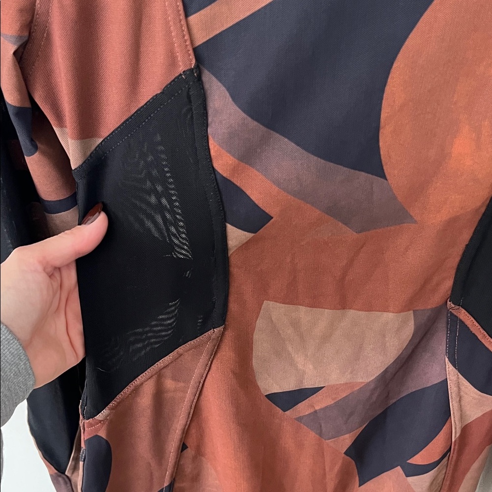House of CB Abstract Brown and Black Dress - Picture 7 of 8
